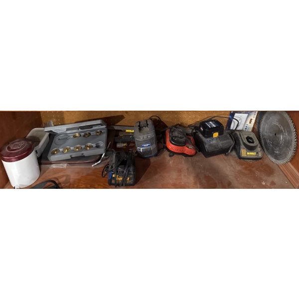 Air Man, Black & Decker Drill 1963-04 w/ Batteries (2) and Charger (Works), Chargers 