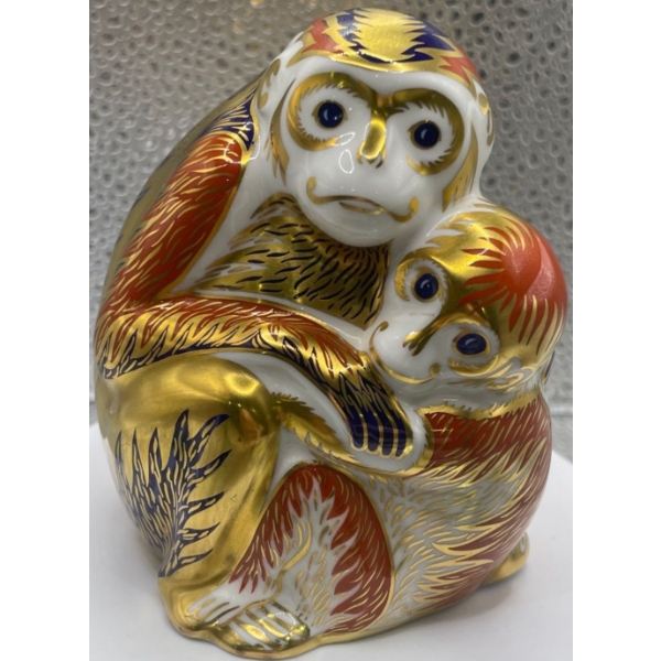 Gorgeous English Royal Crown Derby Bone China Persian Momma & Baby Monkey Figurine - 4In Tall