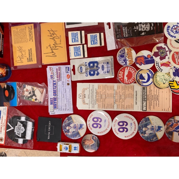 Wayne Gretzky Puzzles, Pins, Jofa Helmet, and More
