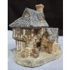 Image 3 : Hand Carving 'Coopers' By David Winter 