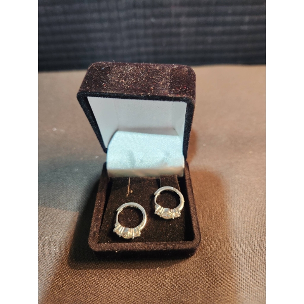 Sterling Silver Earrings with 1.40 ct Moissanite Stones
