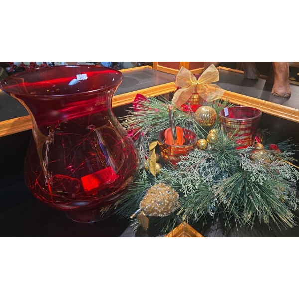 Lovely Wreath Styled Centre Piece Candle Holder w/ Large Red Glass Vase 