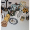 Image 6 : Assorted Vintage Salt and Pepper Shakers and a Few Other Trinkets 