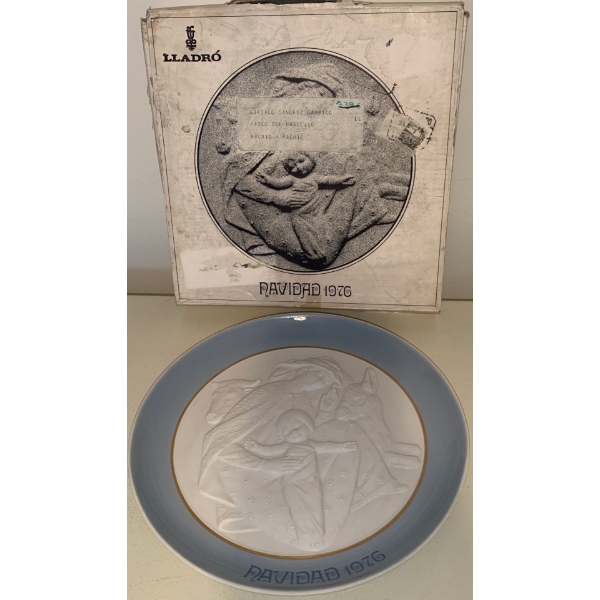 LLADRO Navidad 1976 Porcelain Plate - 8W