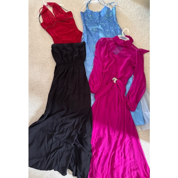 Elegant Classy Lady's Eveningwear / Cocktail Dresses Size S