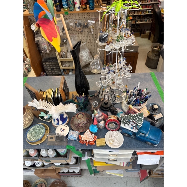  Kansas City railroad pocket, watch ceramic items, ceramic mugs and more ashtrays