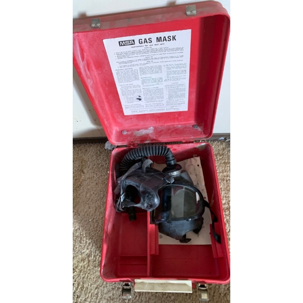 MSA Gas Mask Industrial in Hard Shell Travel Tote