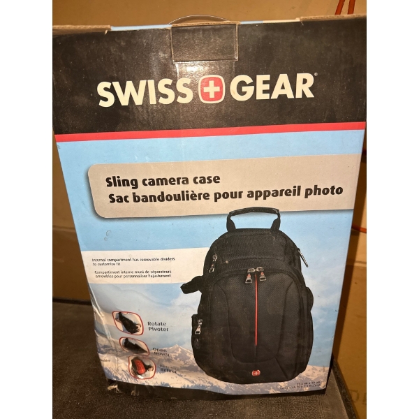 Swiss Gear Sling Camera Case  New in Box 