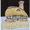 Image 2 : David Winters Cottages Collectors Guild 'Home Guard' No. 5, By David Winter 