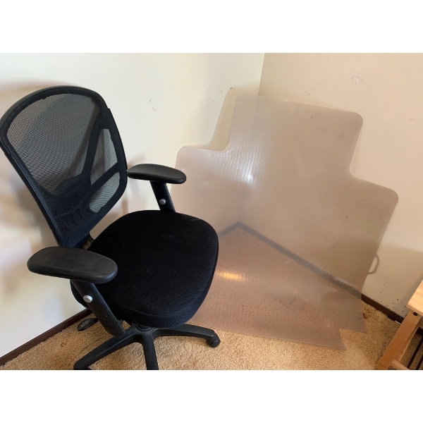 Office Chair with Floor Mat