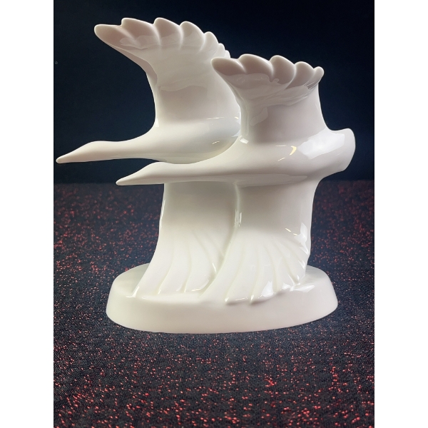 Royal Doulton Images 'Going Home' Porcelain Sculpture 6"