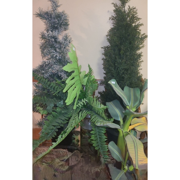 Artificial Evergreens and Ferns, Tallest: Metal Stand for Fern 40 T