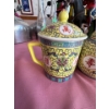 Image 3 :  Vintage Chinese Mun Shou yellow mugs & lids double & ginger / birthday wish vase

happiness Famille