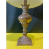 Image 2 : Mid-20th Century Hollywood Regency Style Brass Table Lamp