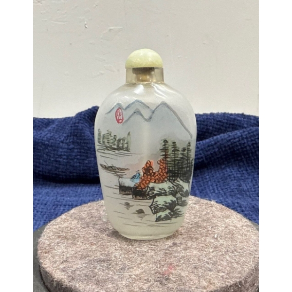 Fishing Scene Snuff Bottle with Spoon 3H