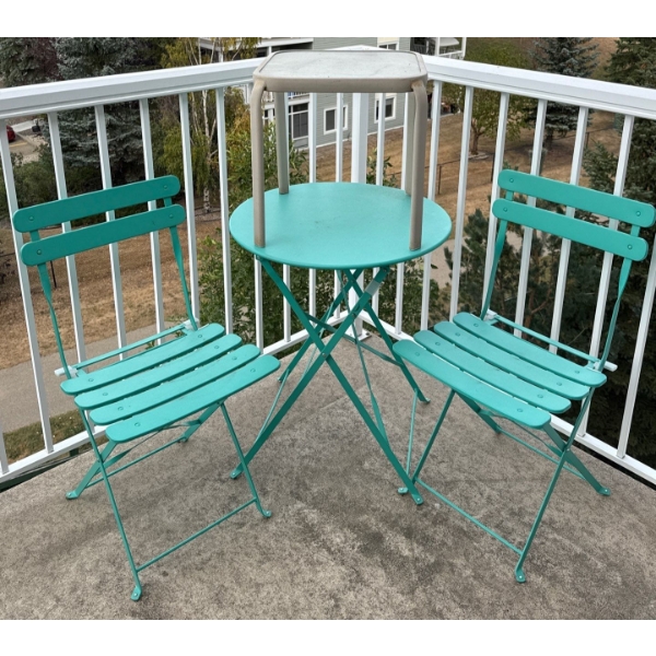 Aquamarine Outdoor Bistro Set w/ Side Table