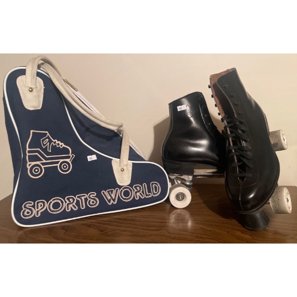 Immaculate Condition Vintage Mens Size 10 Leather Rollerskates w/ Bag
