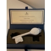Image 2 : LLADRO Porcelain 2002 Decorative Key 6W