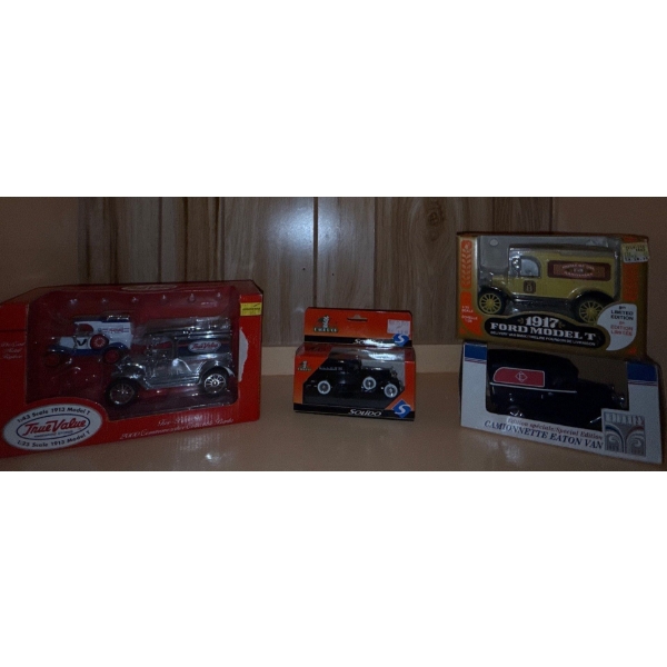 1917 Ford Model T 1/25 Scale, Eaton Van, Soildo Metal Die Cast 1/43, 1913 Model T (1:43, 1:25) 