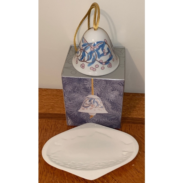 Lladro Porcelain NOA Series Beveled Plate w/ 2003 Ornamental Bell