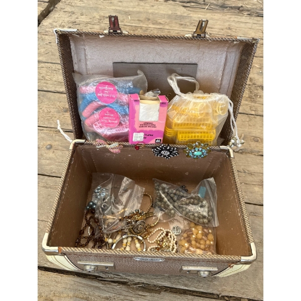 Vintage Hard Shell Jewelry Crate w/ Assorted Fashion Accessories 