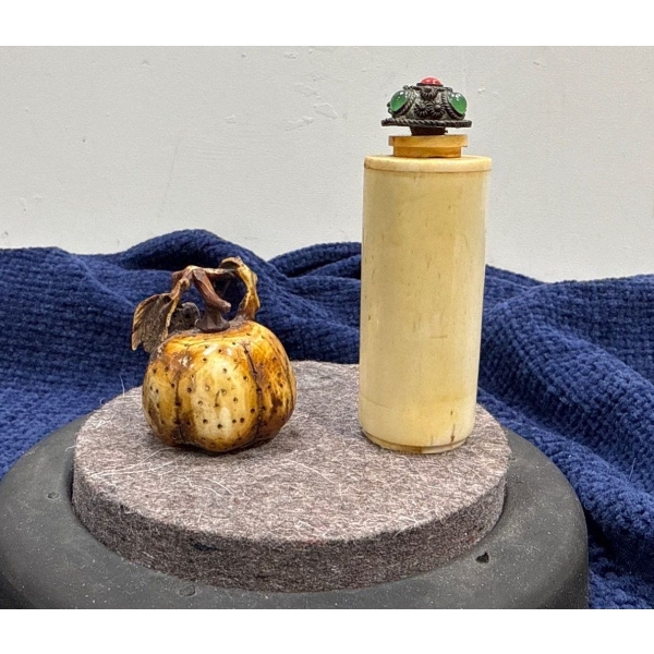 Pumpkin and Cylinder Snuff Bottles with Spoons 2H & 3.5H 
