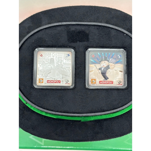  2013  Monopoly 2x 1oz Silver Coin Set New Zealand Mint Hasbro Top Hat Display