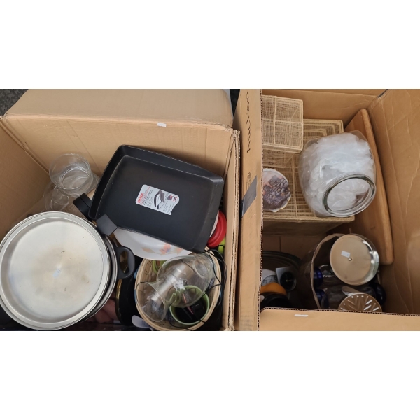 Assorted Kitchen and Home Items Including: Baskets, Green Banker's Lamp 8"Diameter Base, 12 T