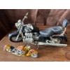 Image 2 : Collectible Valkyrie Motorcycle 16L w/ Yellow Tour Bike  
