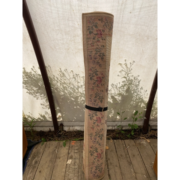 2 Floral Pattern Area Rugs