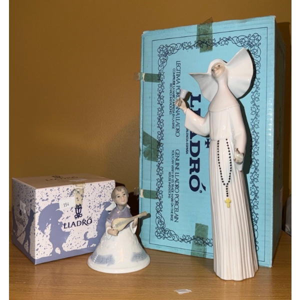 Lladro: Bell 4 T, Nun Holding Bell 10.5 T 