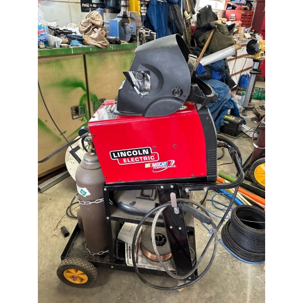 Lincoln electric EMIG 140 WELDER

With spare spools and tank With helmet