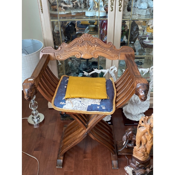 Egyptian Lion Head Pharaoh Chair 23W x 19D x 32T
