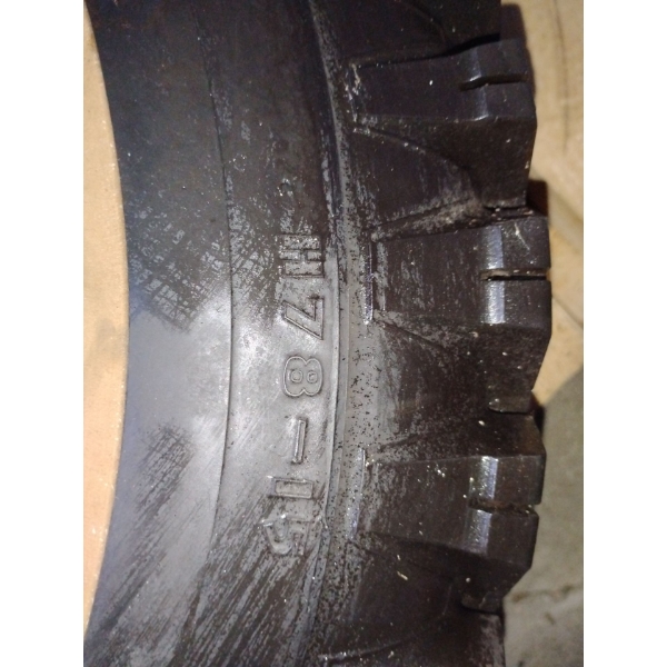 1 Goodyear H78-15 Tire w/ Rim - Condition Like New