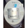 Image 2 : Honeywell Vertical Fan Model HYF260WCB1 with Remote