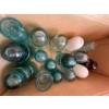 Image 1 : variety pack of glass, antique insulators, all sizes, colors and material some glass and some are ce