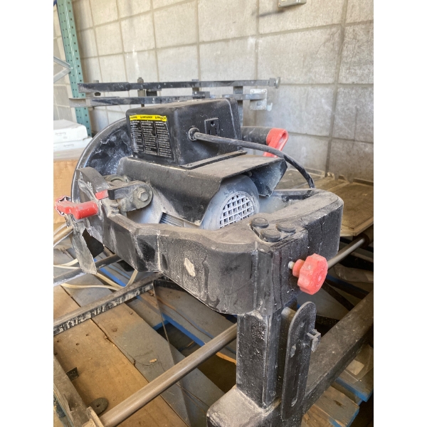 Brutus Tile Wet Saw with Adjustable Arm and Accessories