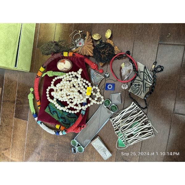  Miscellaneous Jewelry Collection  