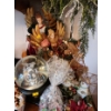 Image 6 : Holiday Decor Incl: Nutcracker 15.5 T, Arrangement w/ Apples 28 T, Snowman Globe 12 T and More!