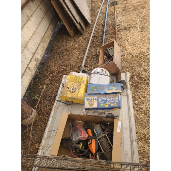 Craftsman 1/2 HP Garage Door Opener.  Part #41AG1450-1.  70 Watt Sodium Security Light & more