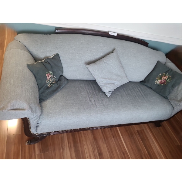 Duncan Fife 4 Seater Claw footed Couch 84 w 31 d 32 h