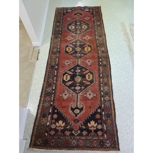 Mosaic vintage rug - 112W, 29D