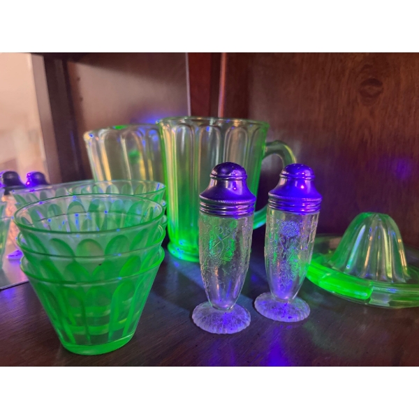 -Uranium glass, green mixing jug, small dessert, bowls, salt, and pepper, shaker, and lemon juicer a