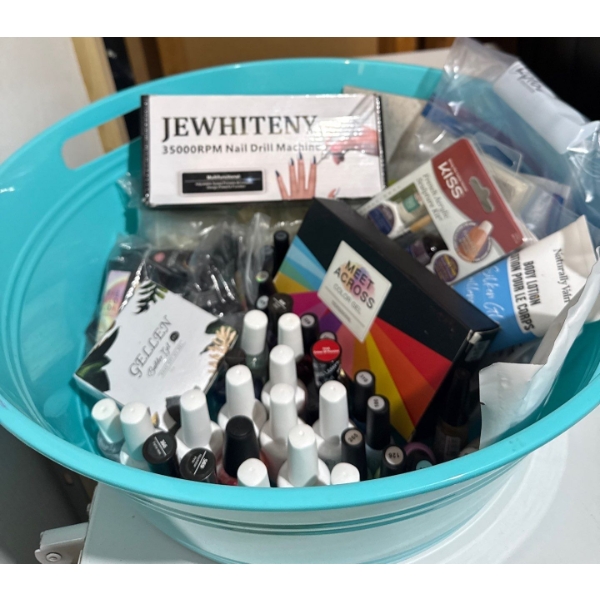 Delux Nail Accessory Set