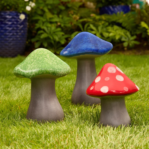 MULLALLY CERAMIC GARDEN MUSHROOMS -U
