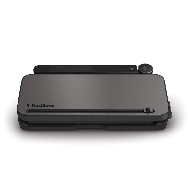 FOODSAVER VACUUM SEALER MACHINE WITH 4 SETTINGS INCLUDING PULSE AND MARINATE WITH SEALER BAGS (USED)