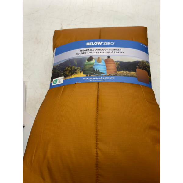 BELOW ZERO WEARABLE OUTDOOR BLANKET -N