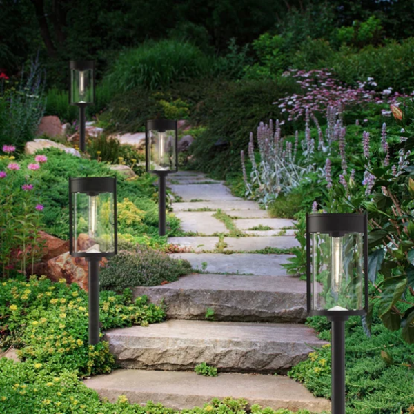 NATURALLY SOLAR LED PATHWAY LIGHTS VINTAGE-STYLE  -UMP
