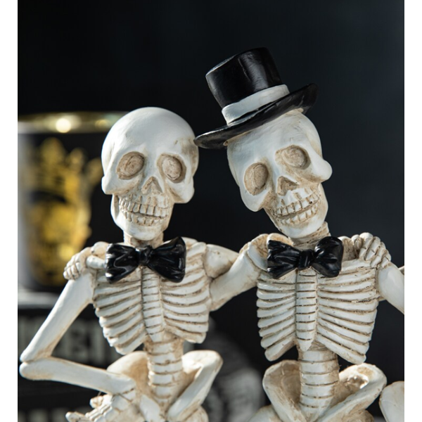 6'' HALLOWEEN POLYRESIN SITTING SKELETON DECOR