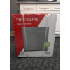 Image 2 : Frigidaire 1.6-cu ft Retro Compact Fridge - Platinum